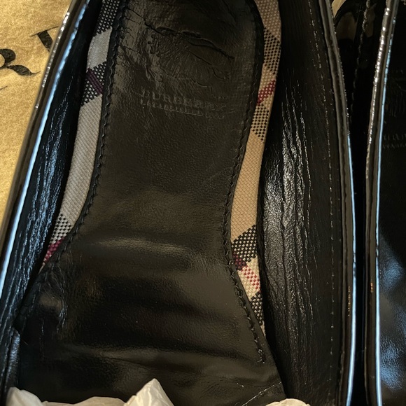Burberry Moccasin Patent Leather - Picture 7 of 11